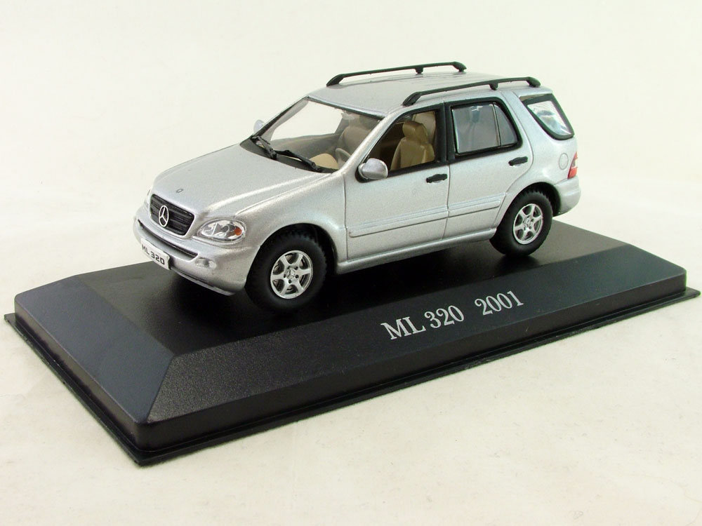 1:43 MERCEDES-BENZ ML 320 (2001), Mercedes-Benz Offizielle Modell-Sammlung 64, silver - MB064