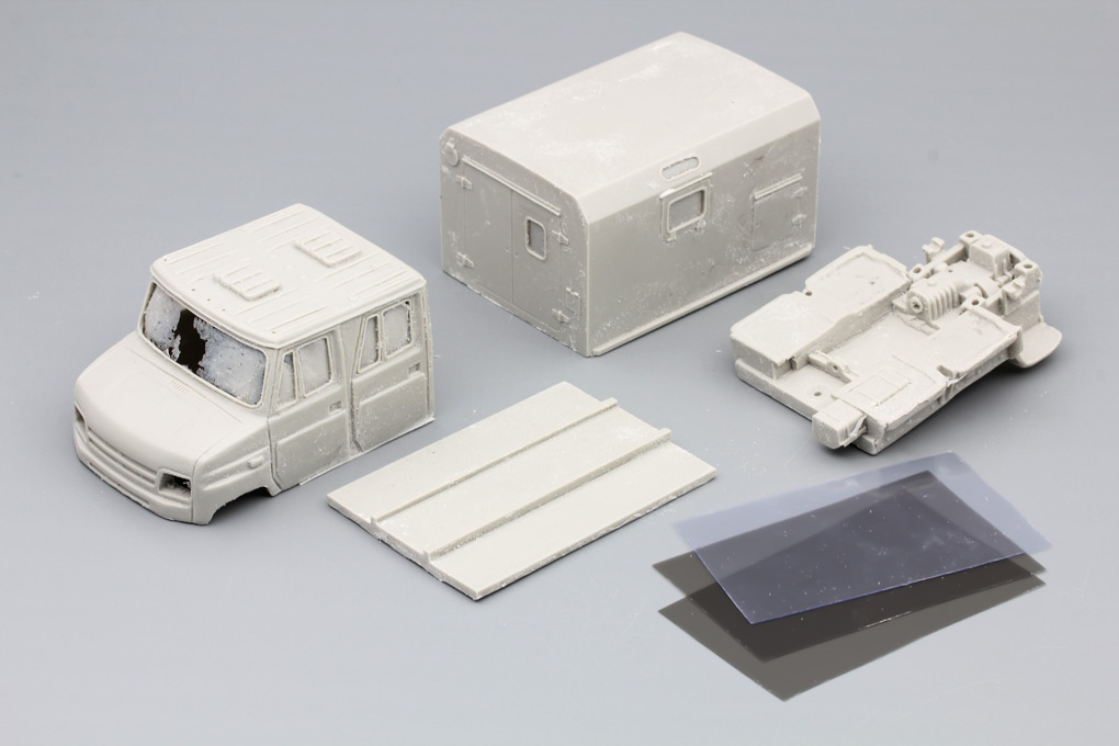 1:43 Сборная модель ЗИЛ Бычок 4х2 КУНГ (сдвоенная кабина)