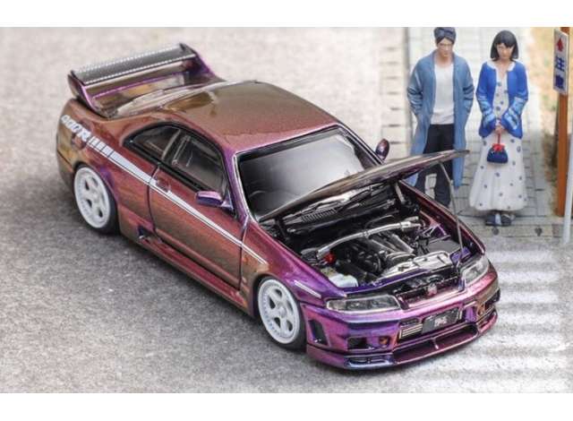 1:64 Nissan GTR-400R with opening hood, chameleon - FH021