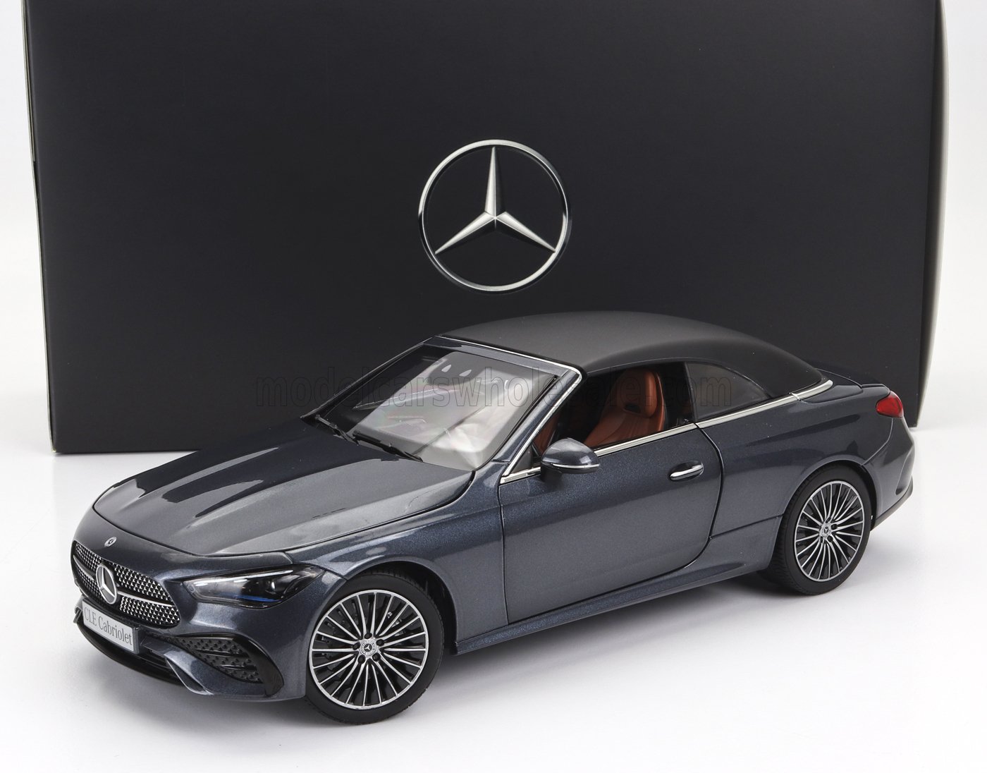 1:18 MERCEDES BENZ Cle-class Cabriolet (a236) Amg Line (2024), Graphite Grey Black - B66960654