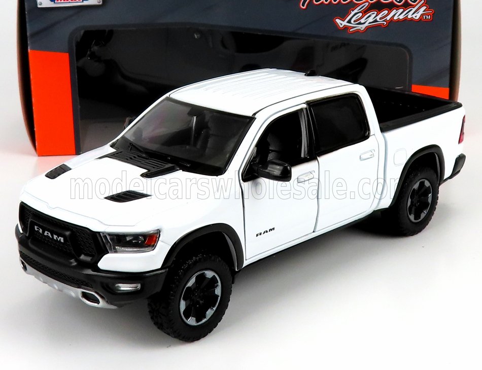 1:27 DODGE Ram 1500 Double Cab Pick-up (2019), White - 79358W