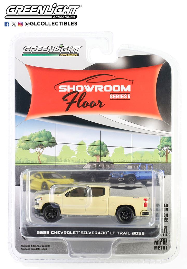 1:64 CHEVROLET Silverado LT Trail Boss Z71 4x4 (2023), Sand Dune Metallic - 68050C