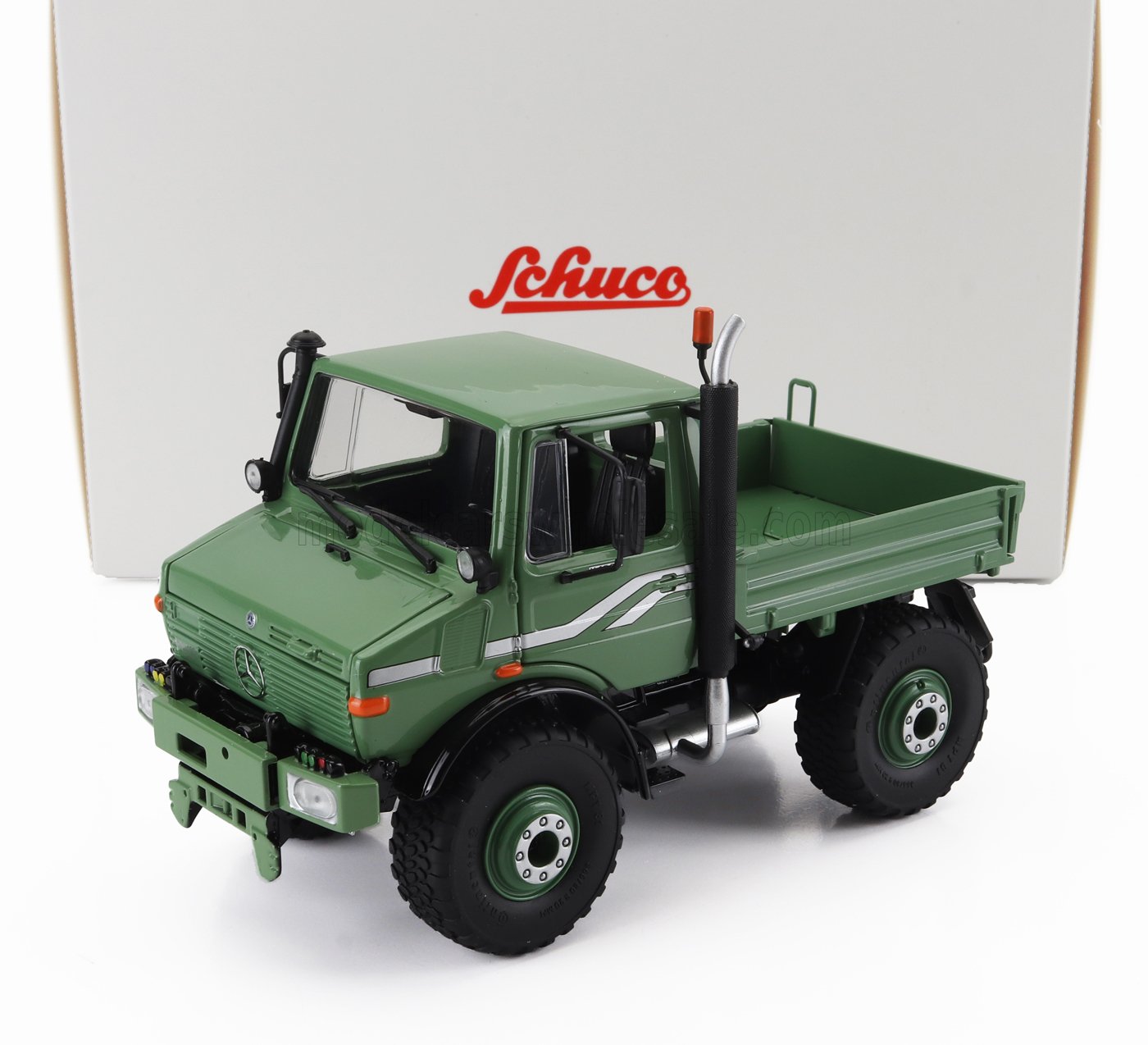 1:32 MERCEDES-BENZ Unimog U1600 Truck (1996), Green - 450787300