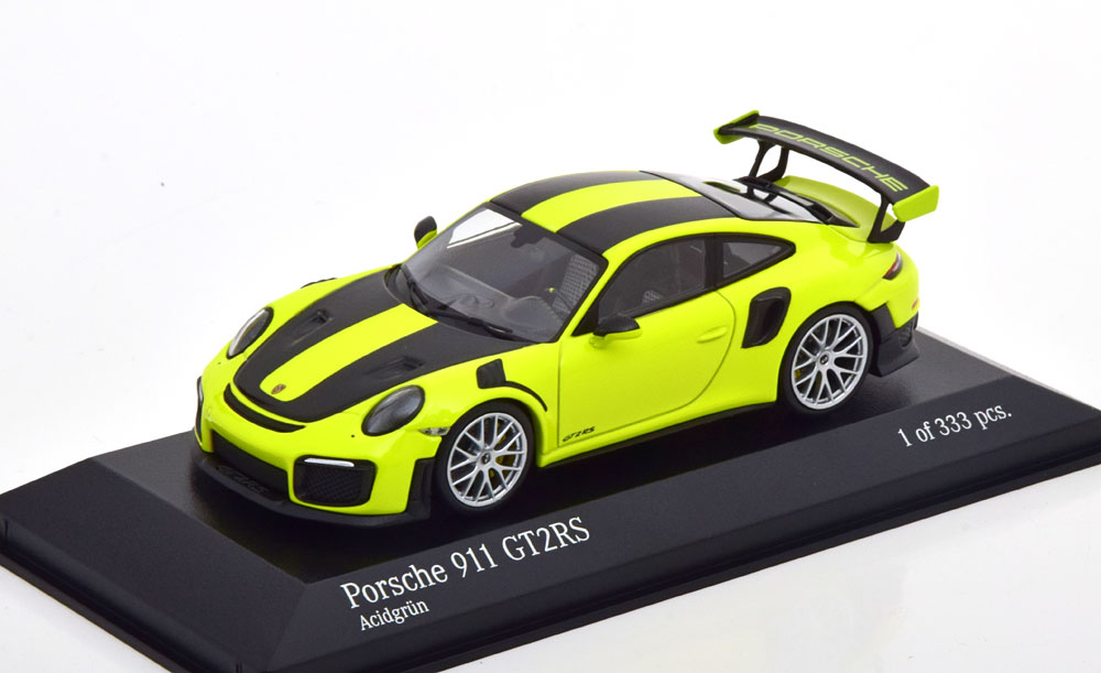 1:43 PORSCHE 911 GT2 RS (2018), hellgrün/schwarz - 413067281