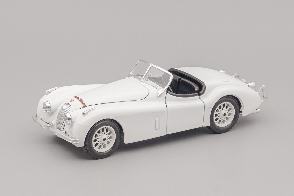 1:24 (Б/У) JAGUAR XK120 Roadster (1948), white - 1502WH-X1