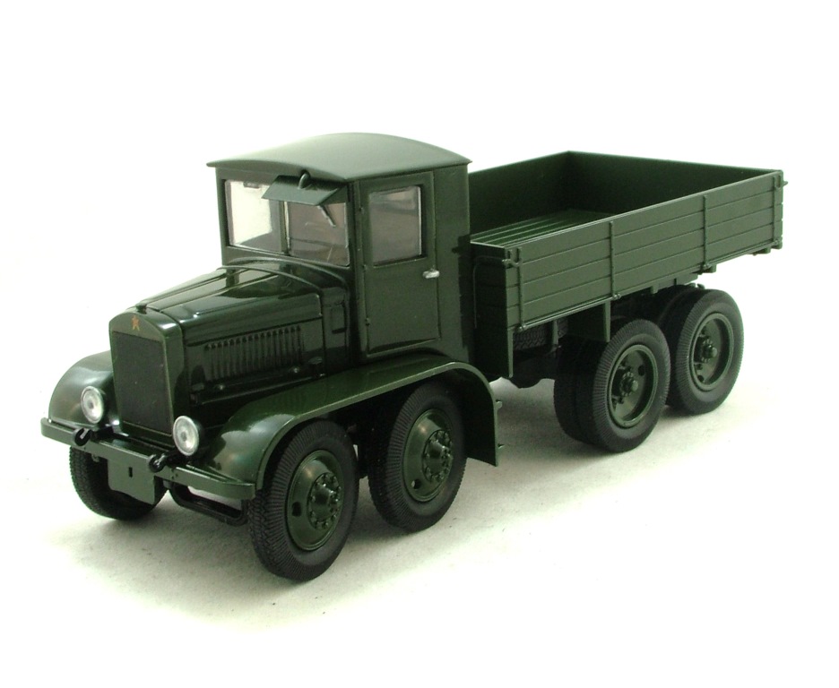 1:43 ЯГ-12 опытный (1932), т.зеленый - UM43-A8