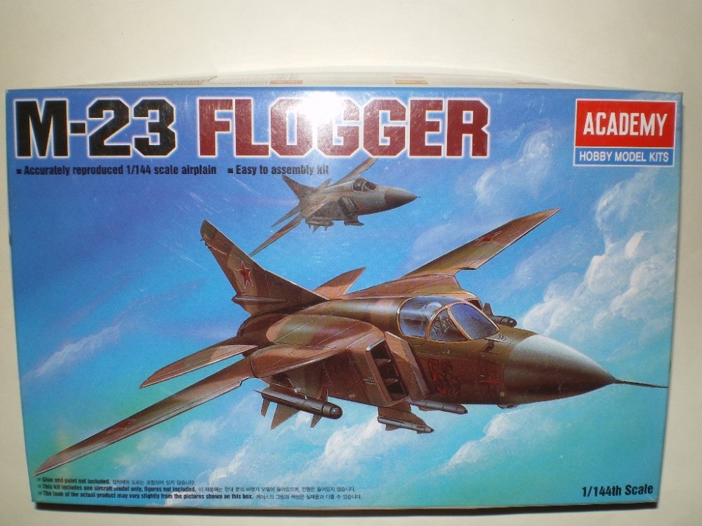 1:144 Сборная модель Самолет M-23 FLOGGER - 12614