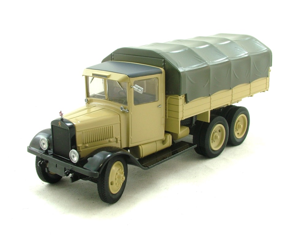 1:43 ЯГ-10Д НАТИ, песочный - UM43-A7