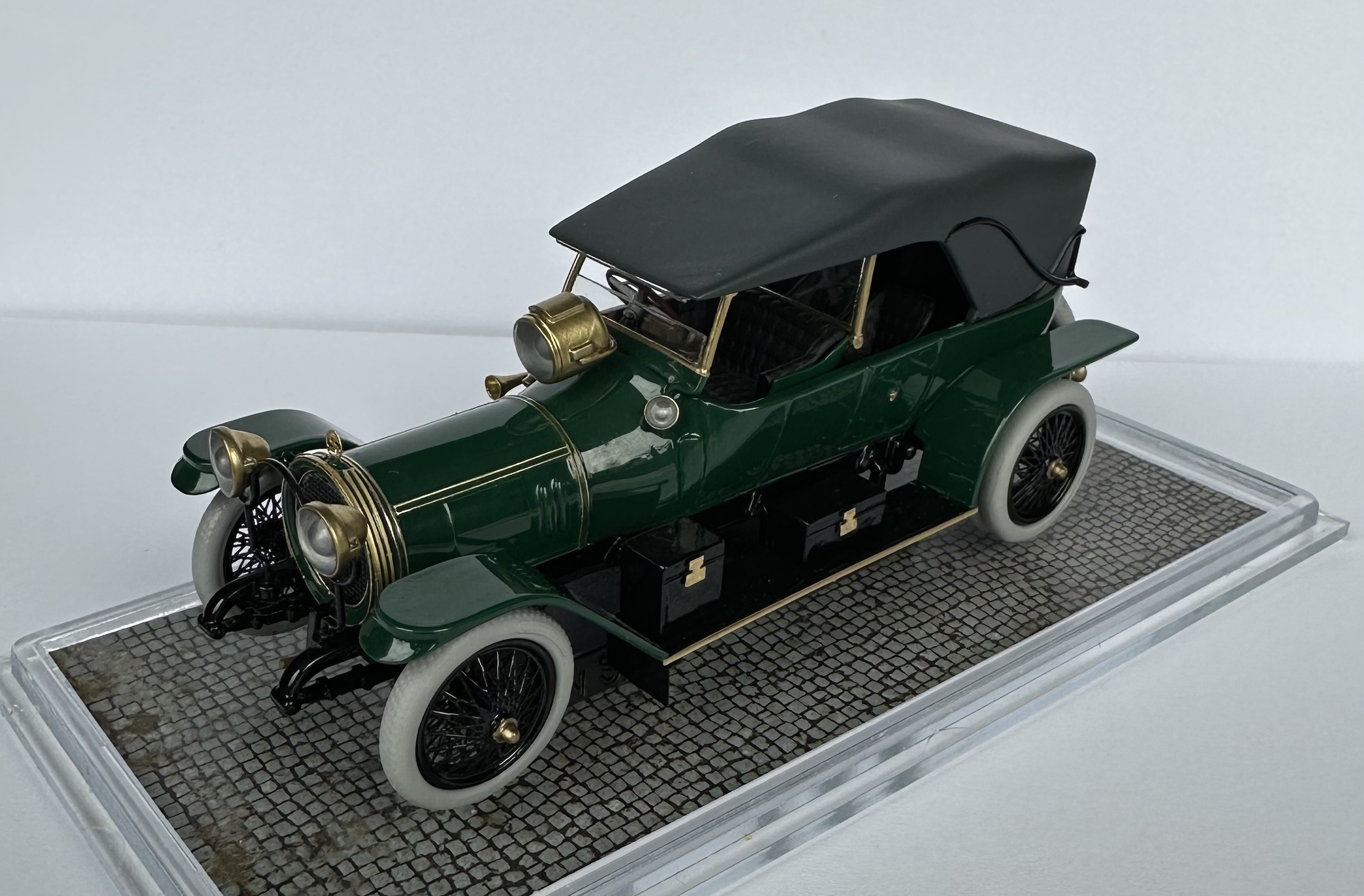 1:43 Delaunay-Belleville 45/50 CV Kellner дубль-фаэтон 1913 год. (тент поднят), темно-зеленый - K033-3c