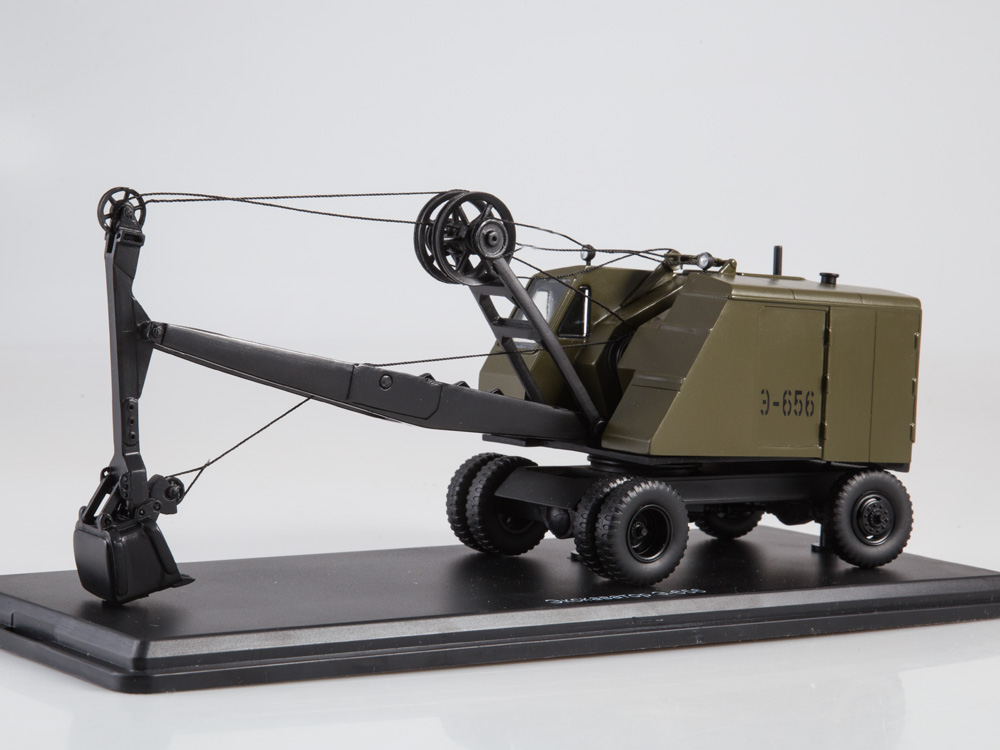 1:43 Экскаватор Э-656 - 0126MP