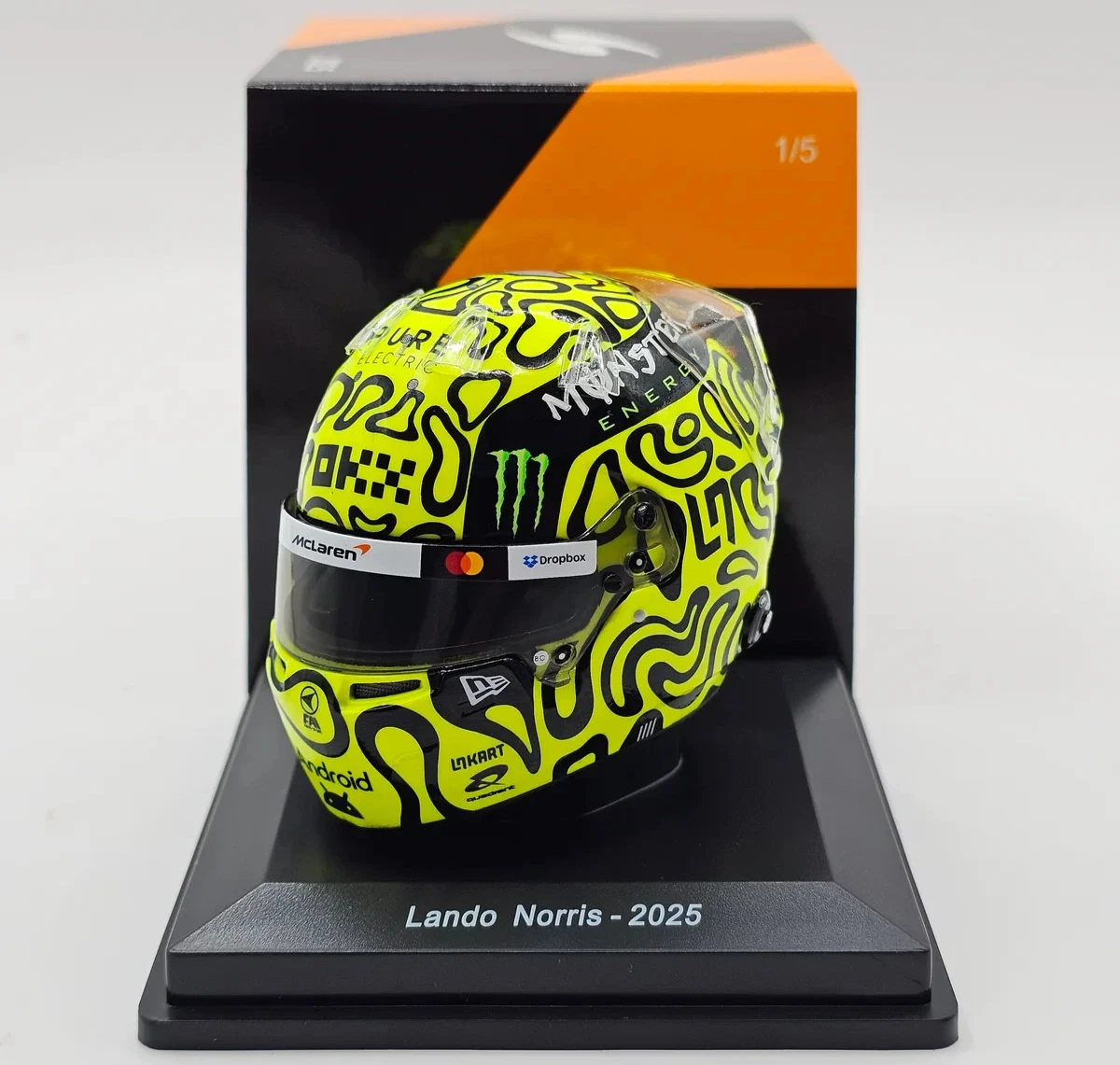 1:5 BELL HELMET Casco Helmet F1 Lando Norris Team Mclaren №4 Season (2025), Yellow Black - 5HF188