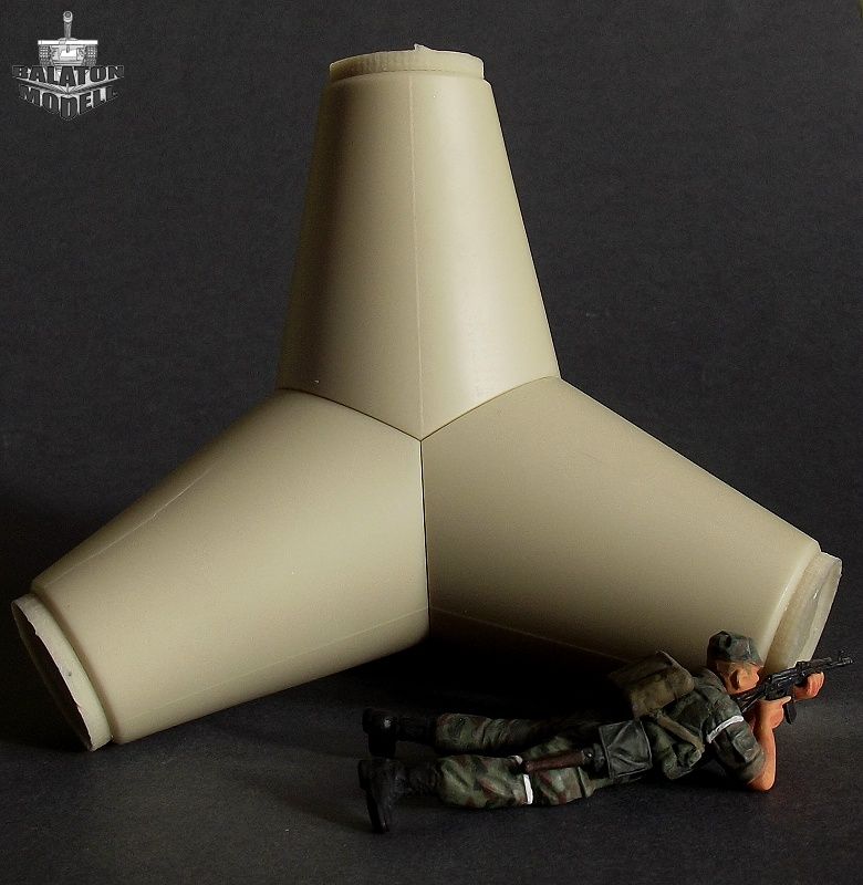1:35 Сборная модель Tetrapod roadblock - BM3544