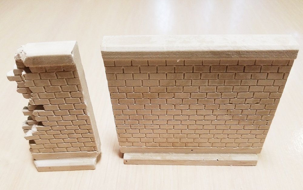 1:35 Секция кирпичной ограды 2 шт. (не окрашенные) - АМ02