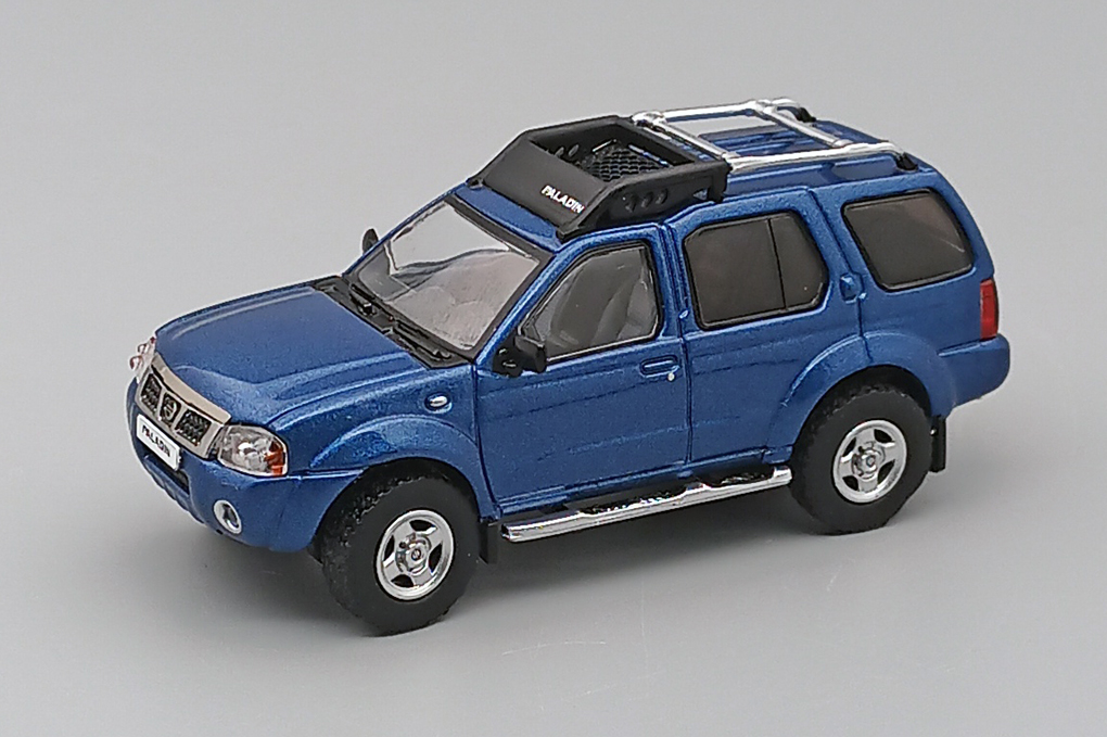 1:64 NISSAN Paladin (2003), blue - KS-036-257