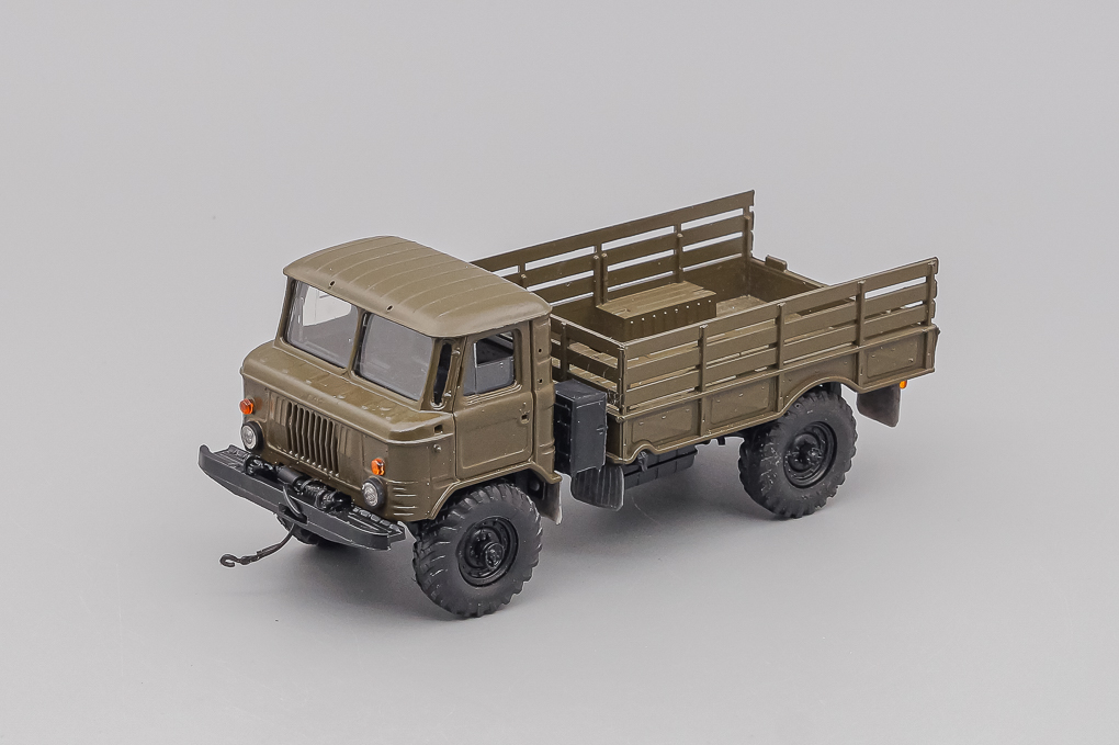 1:43 Горький 66 бортовой, хаки - LOT01325