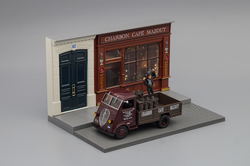 1:43 Диорама PEUGEOT DMA Charbon Cafe, dark red / brown - EGM001