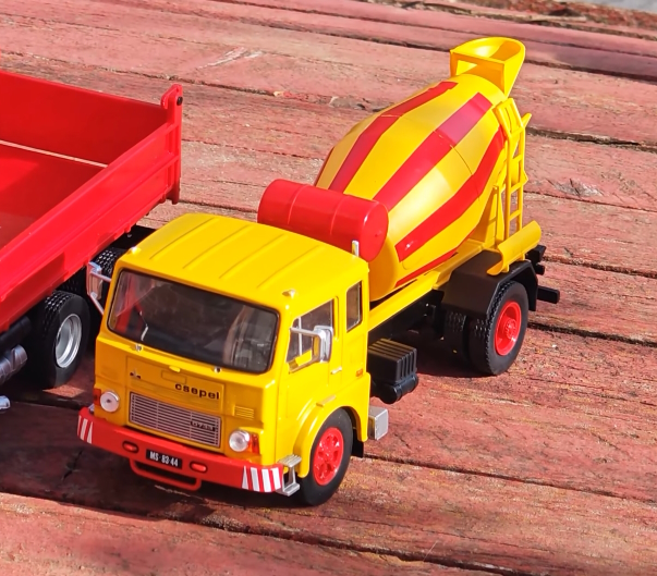 1:43 Csepel D-733.02 бетономешалка, Legendas teherautok 28, yellow - LTA028