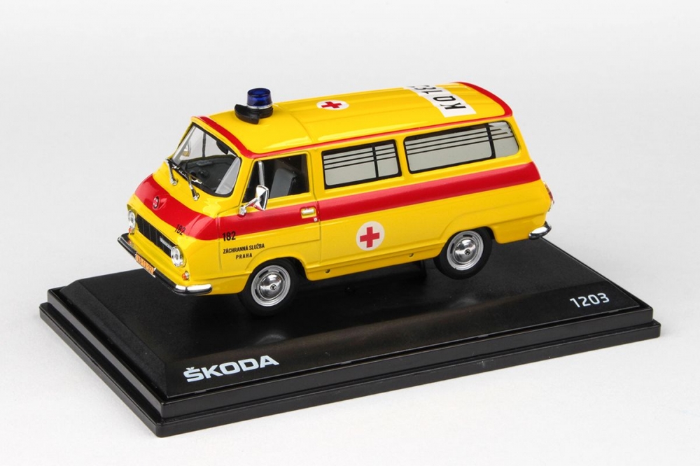 1:43 SKODA 1203 Ambulance (1974), yellow / red - 715XO4