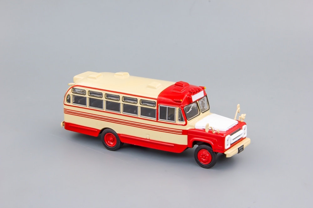 1:72 NISSAN U690, Kultowe Autobusy PRL 62 - kulA062
