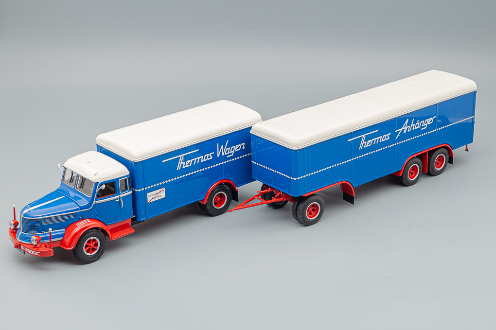 1:43 KRUPP Titan Kofferzug (1950), blue / red - 499069941-X1