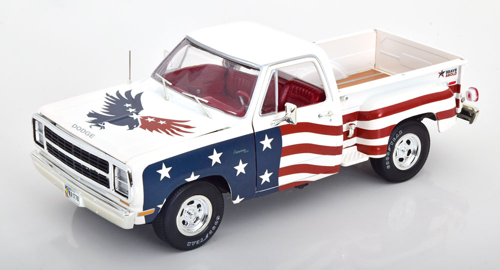 1:18 DODGE D150 Adventurer Stars   Stripes (1980) - AW310