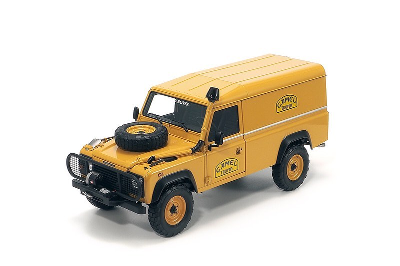 1:18 Land Rover 110 - 'Camel Trophy Support Unit' Borneo - 1985 - ALM810311