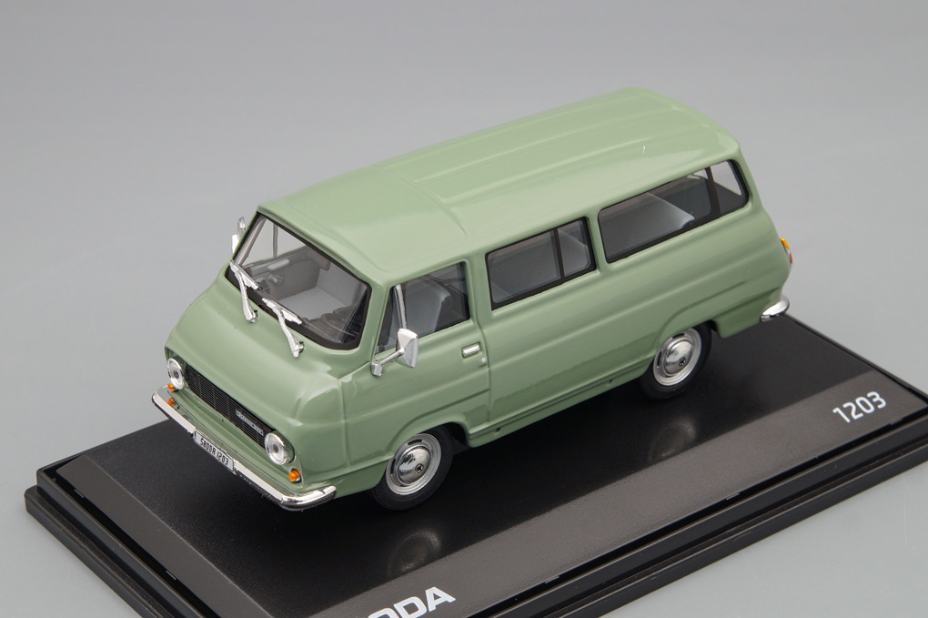 1:43 (Уценка!) SKODA 1203 (1974), зеленый пастельный - 705QR-Z1