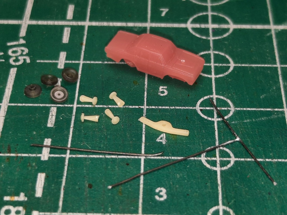 1:43 Сборная модель Горький каталка - CT-KIT-001