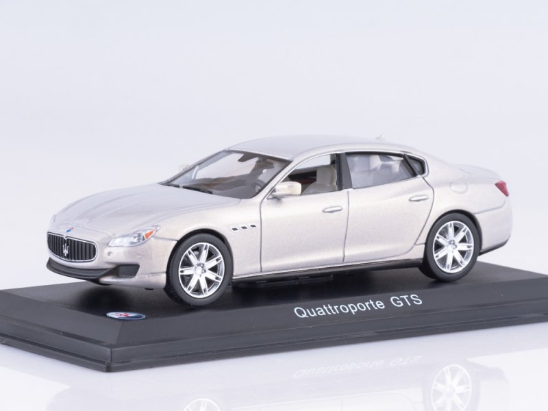 1:43 MASERATI Quattroporte GTS (2015), silver - MA001