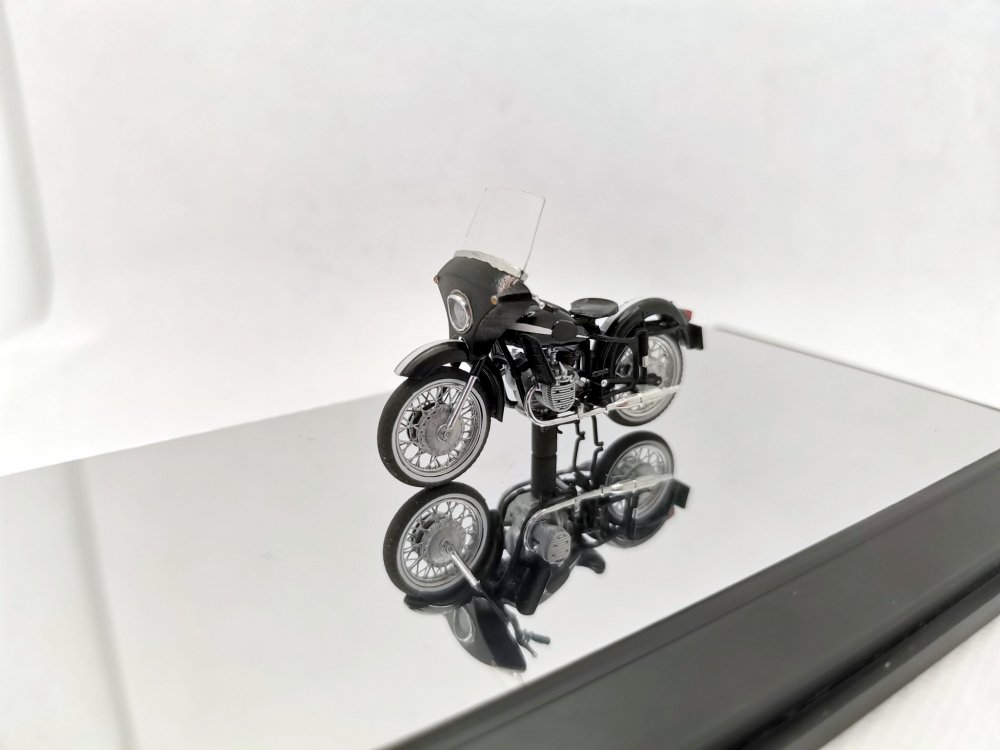 1:43 К750М Почётный Эскорт КГБ СССР - ММ-150001