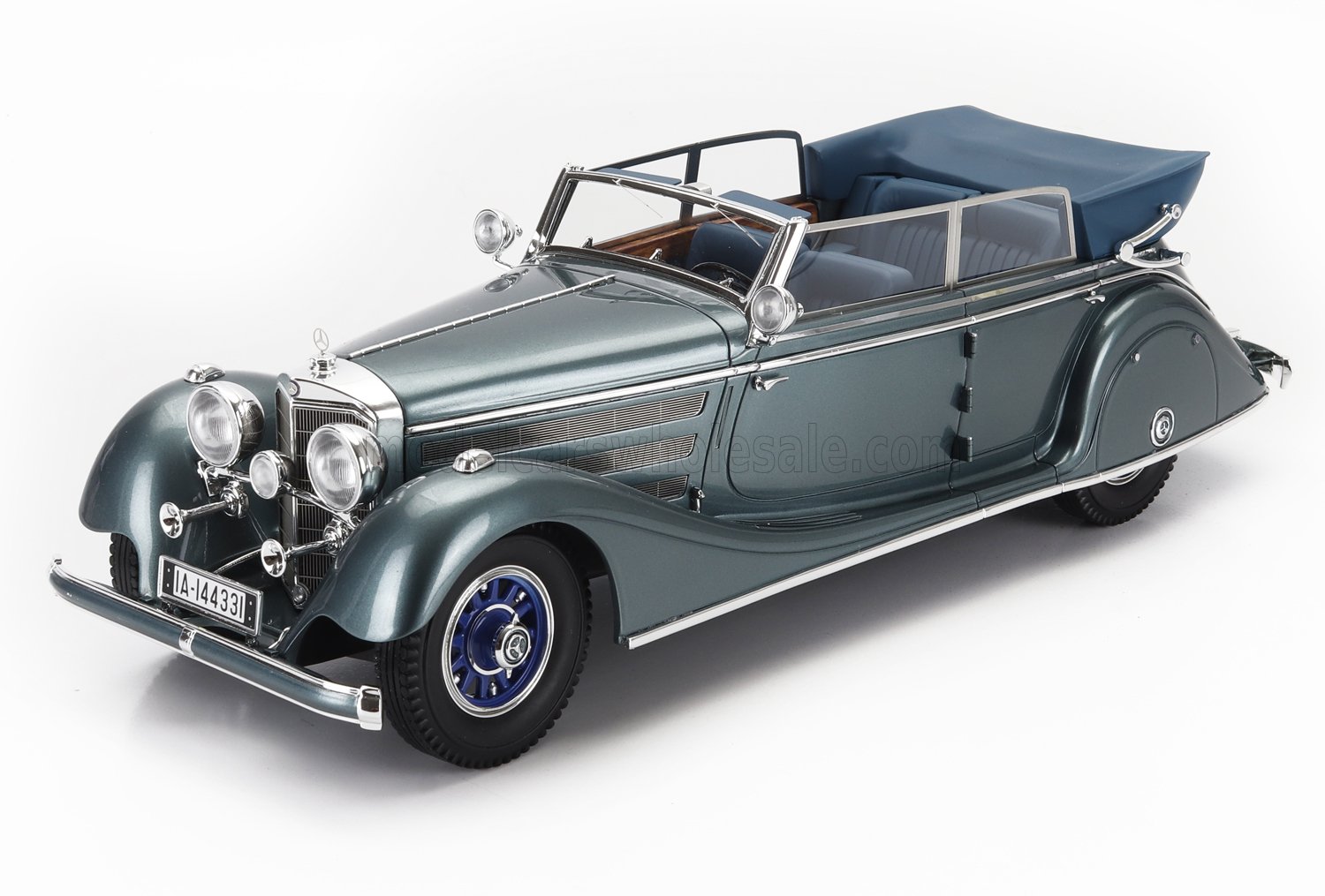 1:18 MERCEDES-BENZ 770k Grosser Cabriolet D (w07) Open (1936), Light Blue - MXL1302-021