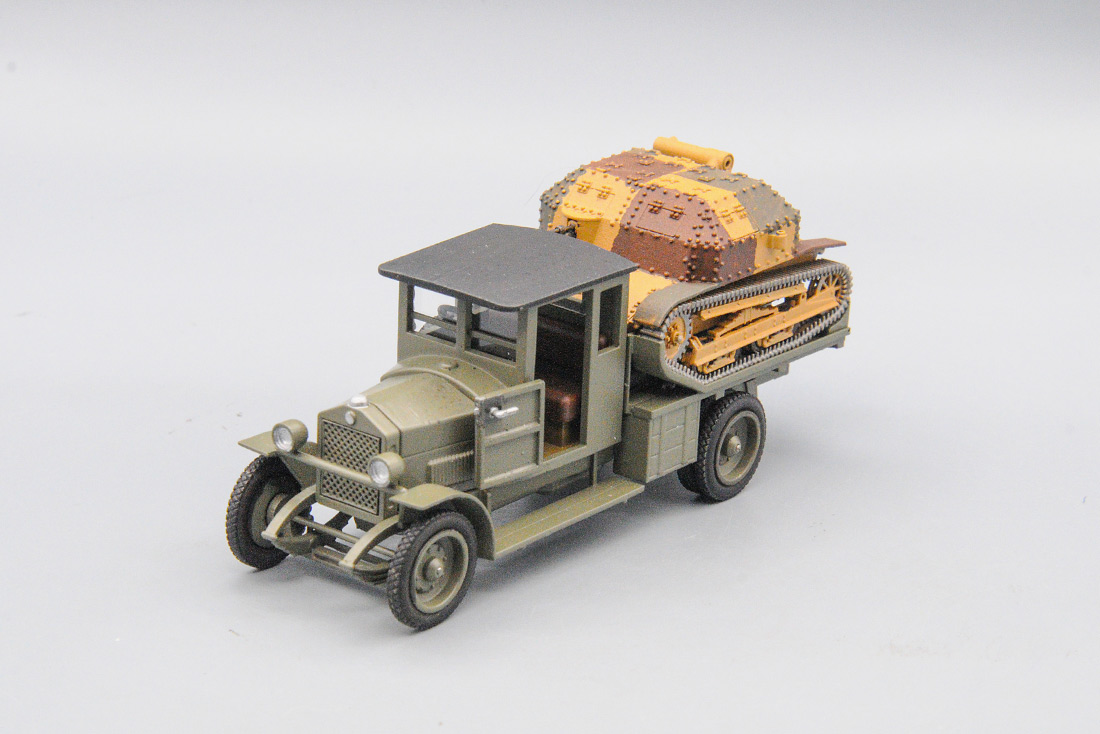 1:43 Ursus A грузовик с открытой дверью, с танкеткой ТК-3 (1939) Польша - ds064-5