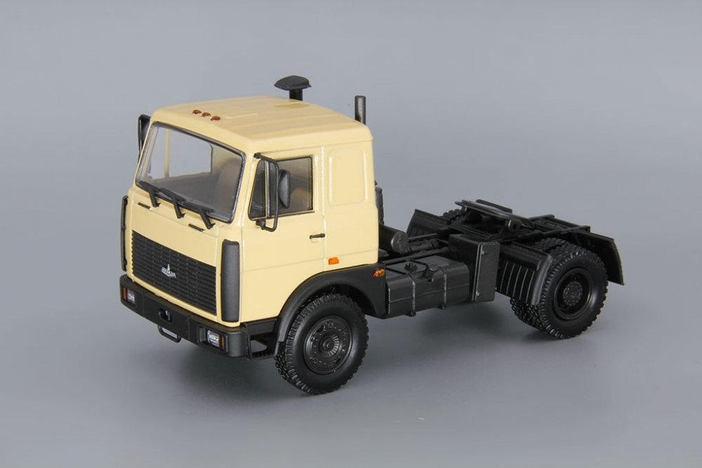 1:43 Минский 54327 седельный тягач (1988-1999), бежевый - H7950