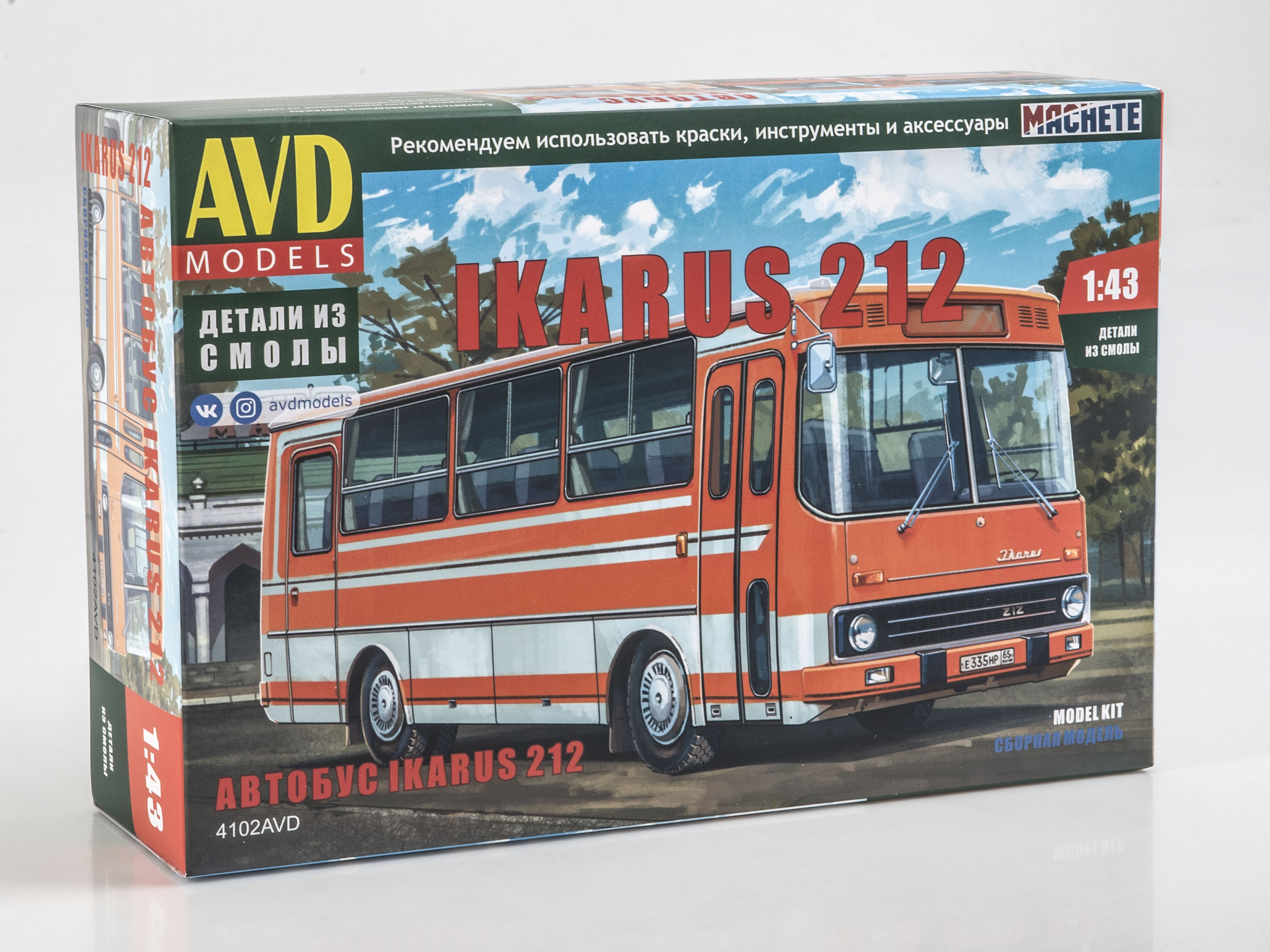 1:43 Сборная модель Автобус IKARUS 212 - 4102AVD