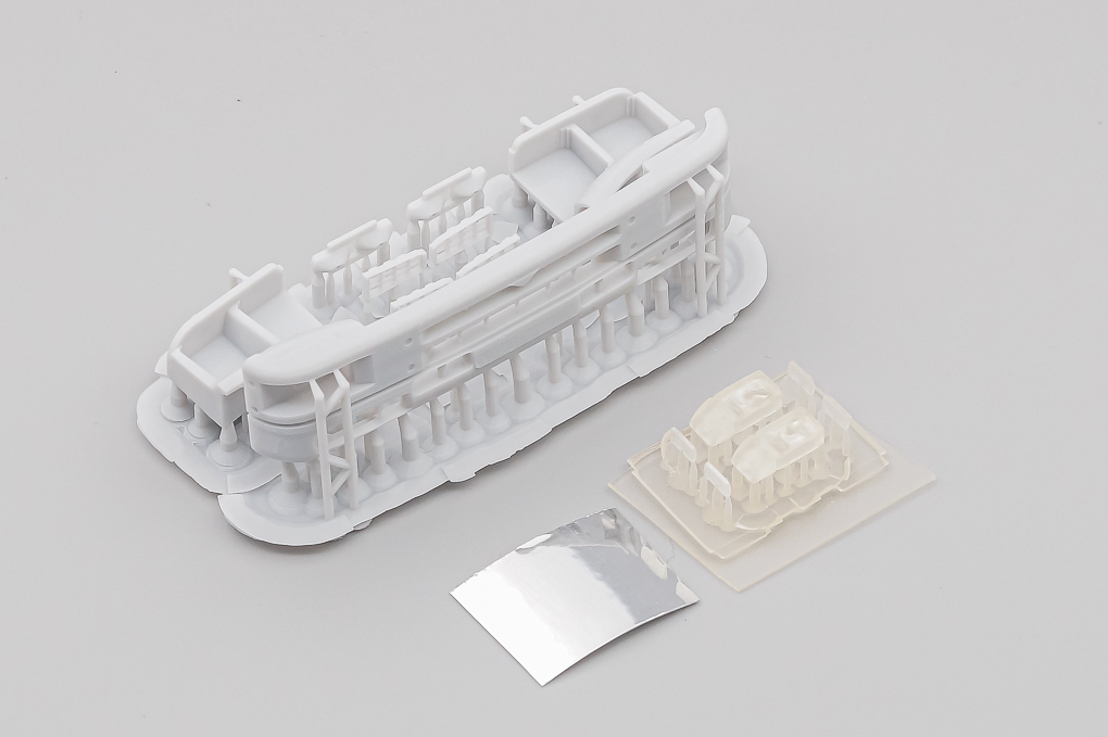 1:35 Бампер пластиковый Евро 3 +оптика (под короткое крыло) - MD5123