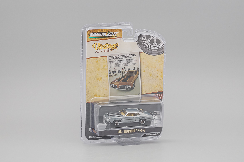 1:64 (Greenlight!) OLDSMOBILE 4-4-2 'The Complete Escape Machine' (1972), chrome - 39150DG