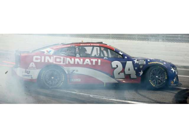 1:24 CHEVROLET #24 William Byron *Cincinnatti*, red/white 2025 - W242523CINWBF
