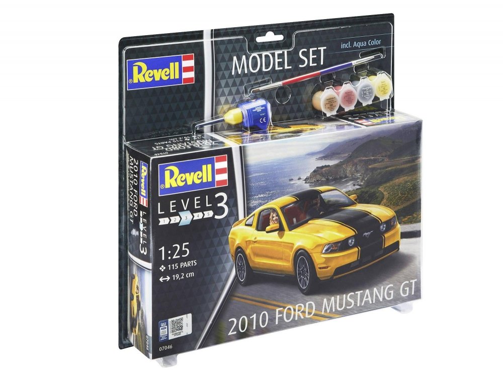 1:25 Сборная модель 2010 Ford Mustang GT (подарочный набор) - 67046