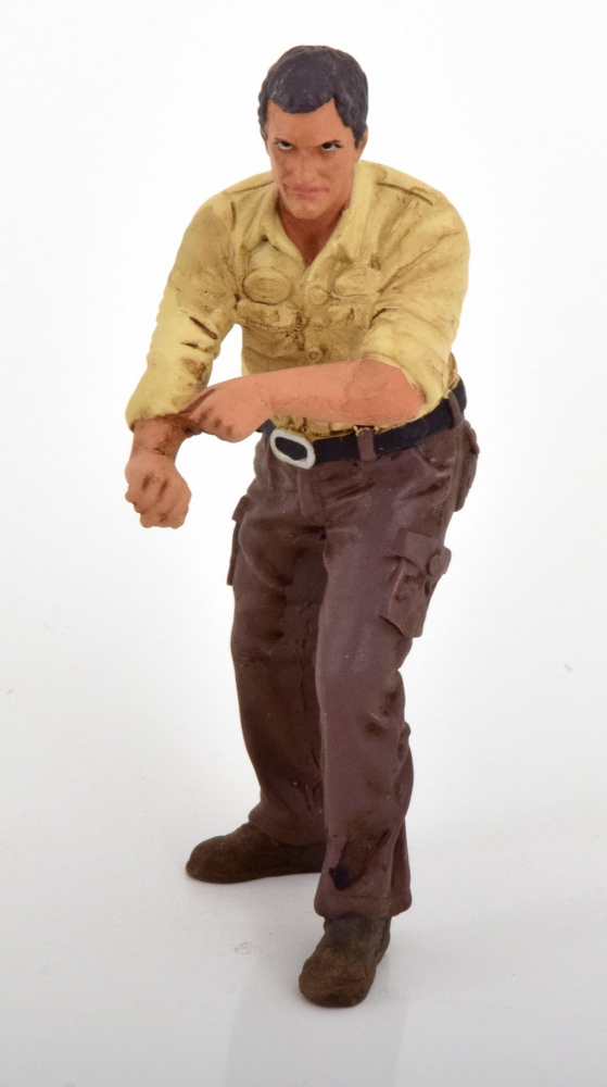 1:18 FIGUR Mechanic Camel Trophy #3 - AD18013
