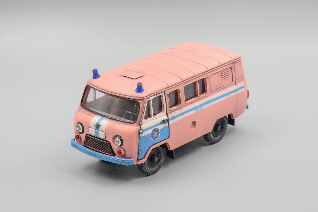 1:43 УАЗ-39099 пожарный, МЧС Минск, со следами эксплуатации - RG062
