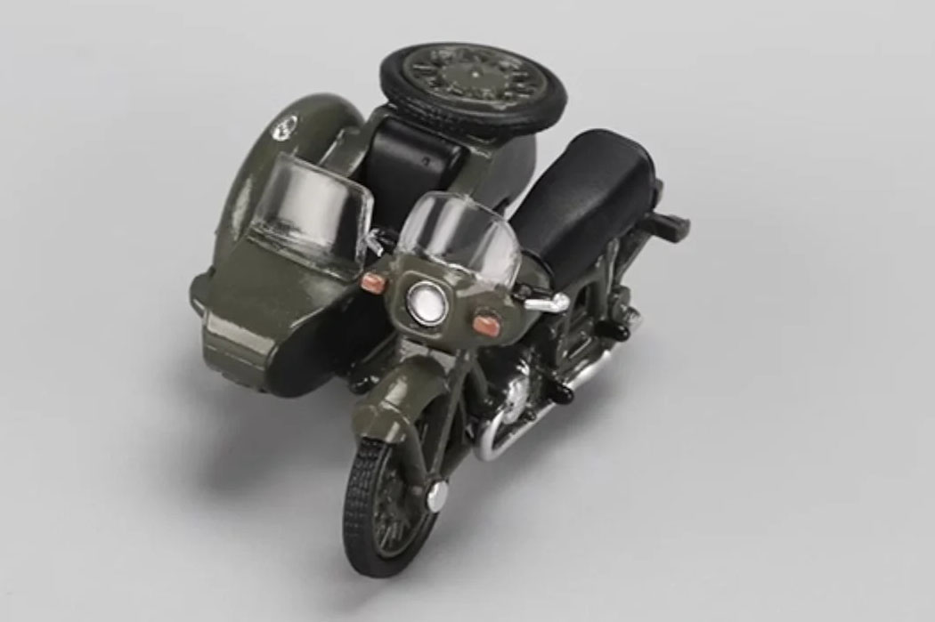 1:64 BMW R71 (М-72 / Chang Jiang 750), army green - BKONE2-03