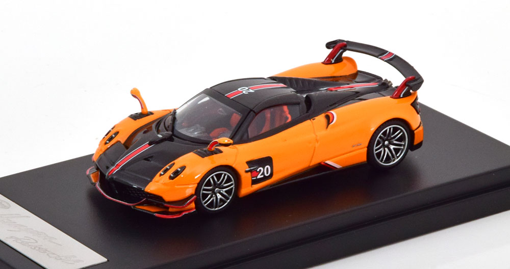 1:64 PAGANI Huayra Roadster BC, orange carbon - 64011-OR