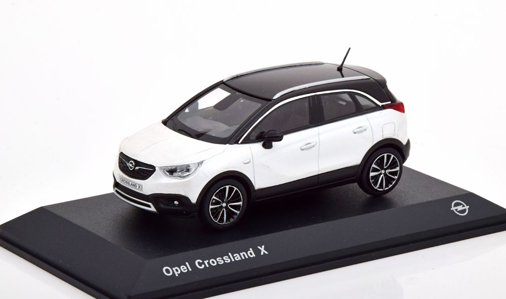 1:43 OPEL Crossland X (2020), whitemetallic/black - OC11017