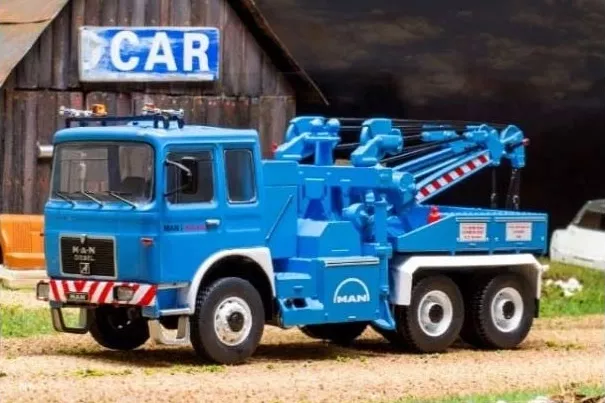 1:43 MAN F8 26.28 tow truck (эвакуатор), blue - TRU043B