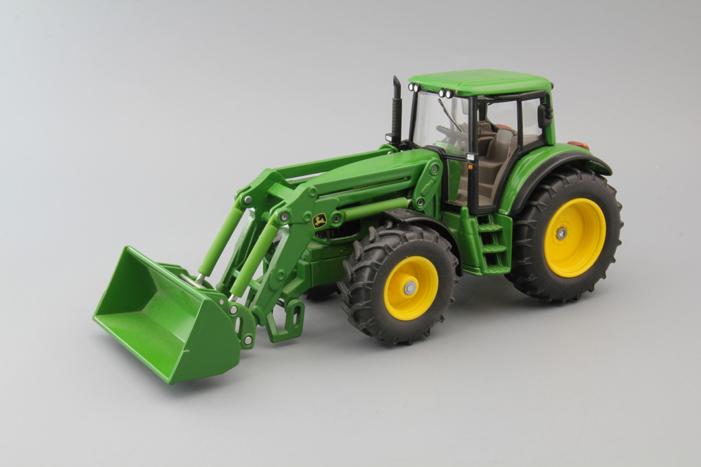 1:32 John Deere 6820, green / yellow / black - 3652