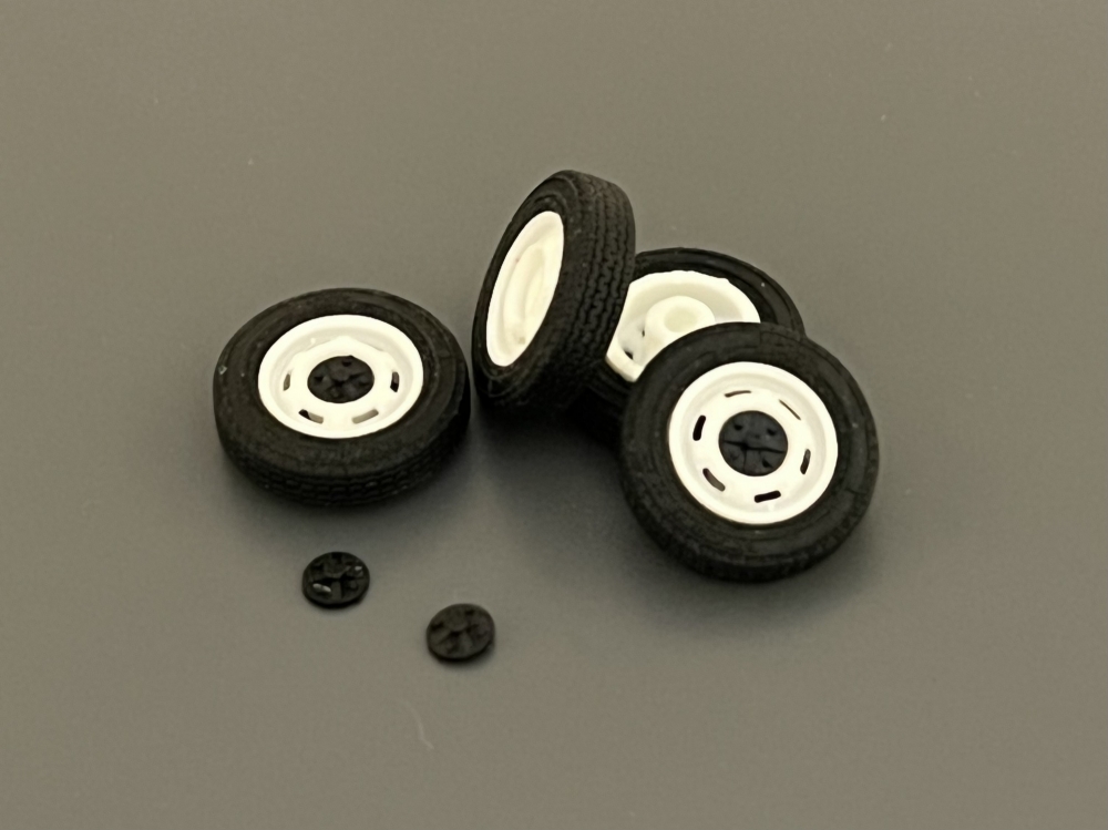 1:43 Диски Волжский 2109 (с колпаками и резиной БЛ-85) - MAX-D052
