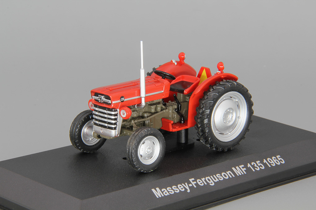 1:43 MASSEY FERGUSON MF 135 (1965), red - CS70007