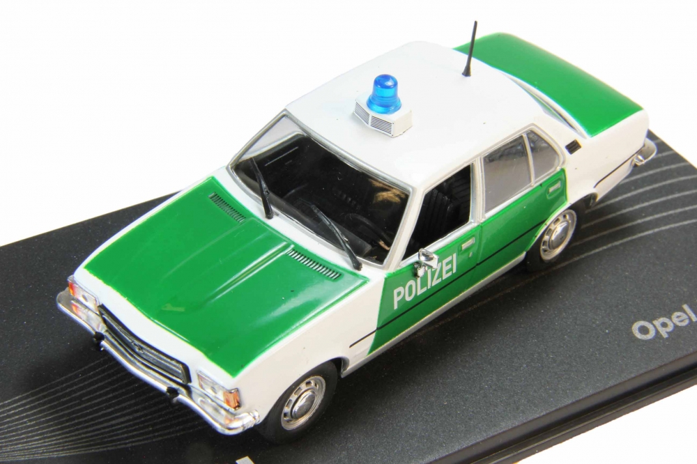 1:43 OPEL Rekord D Polizei (1972-1977), green / white - OP89