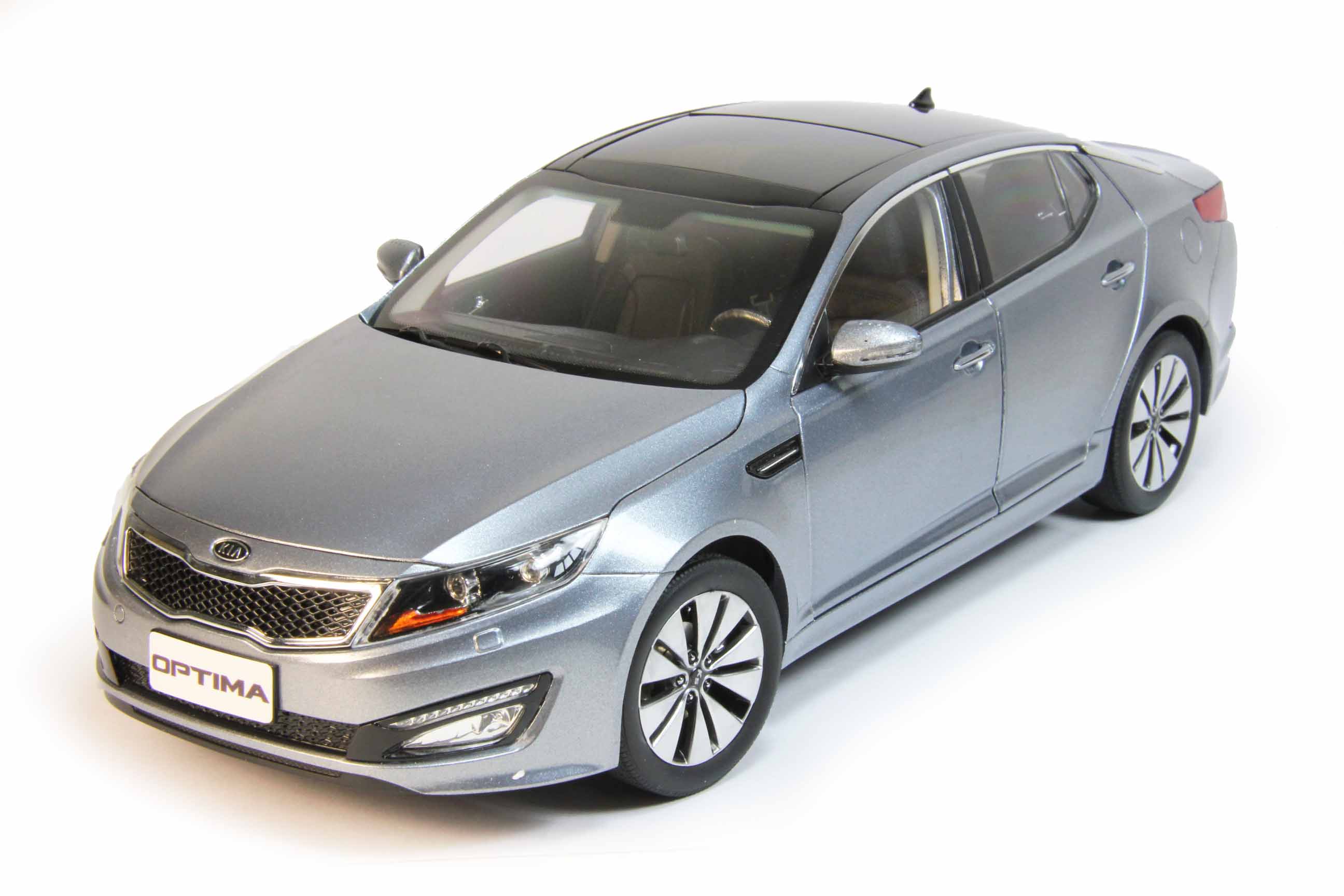 1:18 KIA Optima (2012), grey - R8480AC419K
