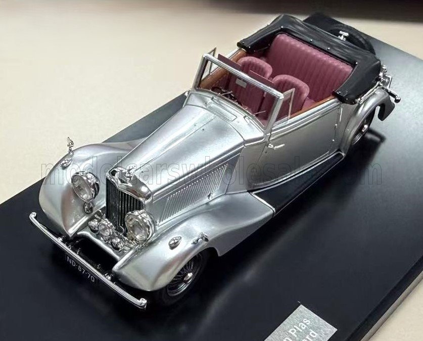 1:43 BENTLEY 4¼ LITRE DHC Vanden Plas Cabriolet (1939), silver - MX50201-182